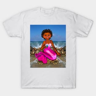 Mermaid Anime mermaid holding a rare black pearl,Afro hair in Bantu knots  and caramel brown skin - light background T-Shirt